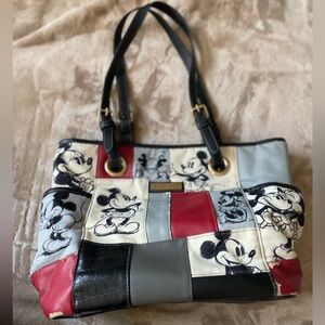 Disney Mickey & Minnie Wallet – Black/Red/White - shoes peeling